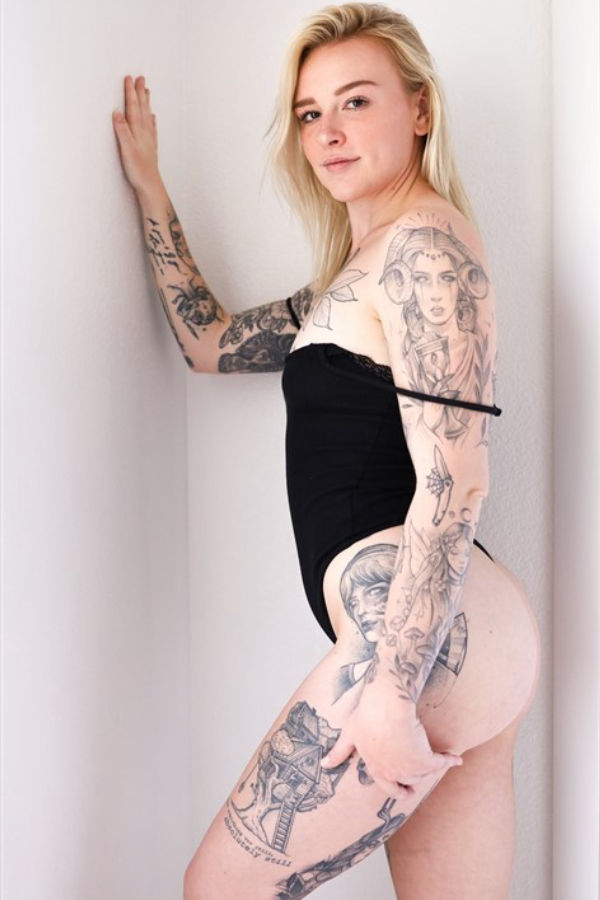 Follow Sammy Stoner on Paysites